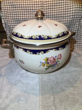 Vintage Asta floral enamel pot with brass handles